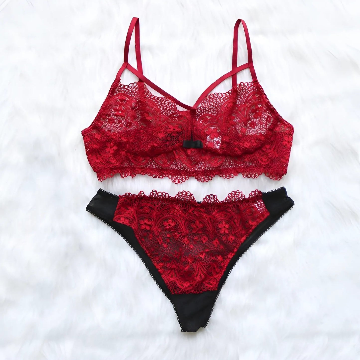 Rosso Set di Lingerie in Pizzo con Cinghie Sensuali