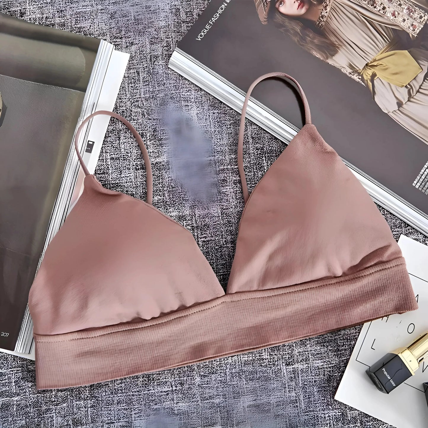 Bralette morbido con spalline sottili