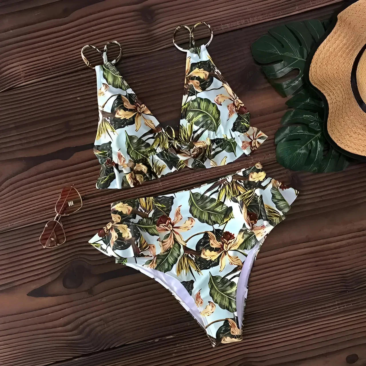 Costume da bagno a due pezzi con delicate rouches