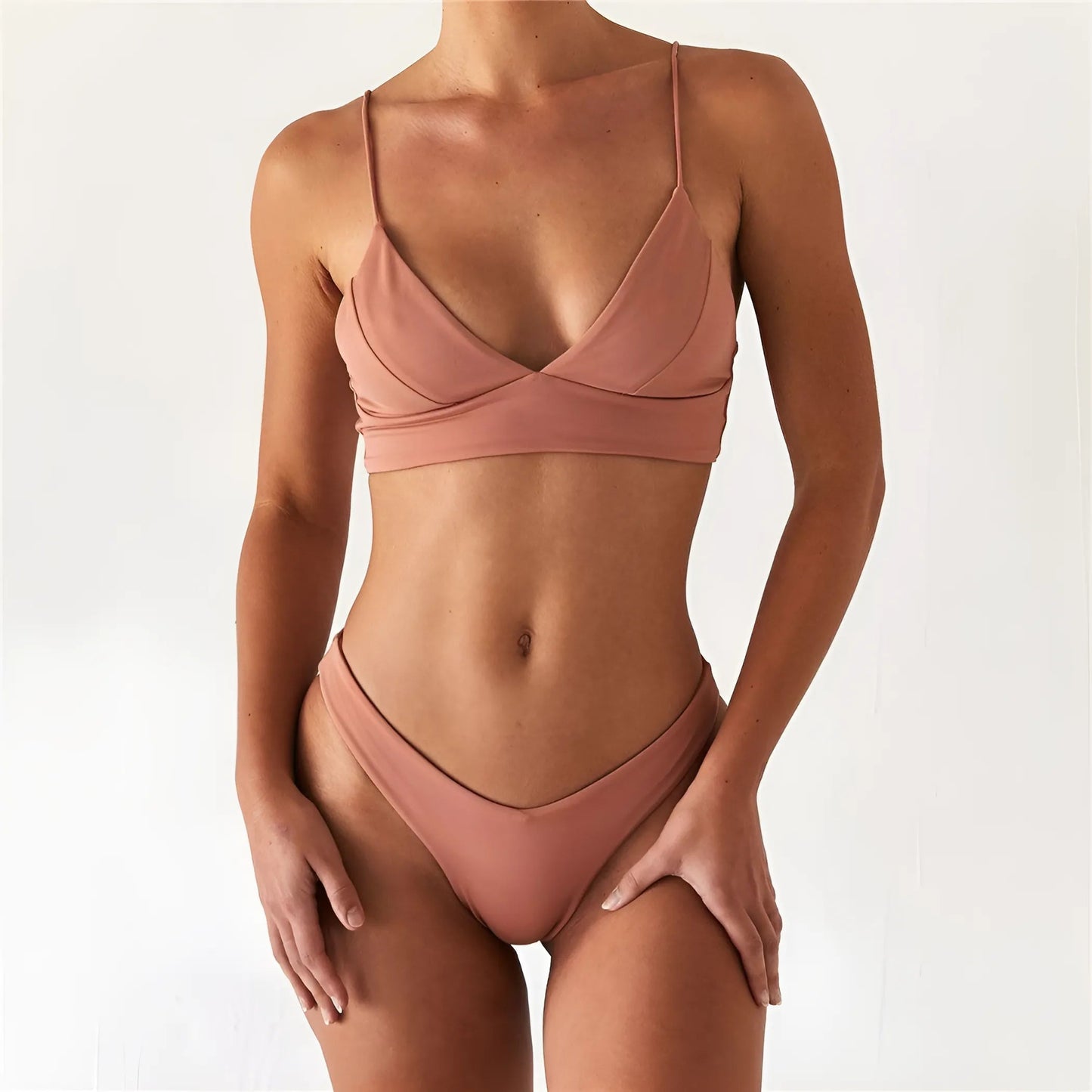 Costume da bagno a due pezzi con spalline sottili