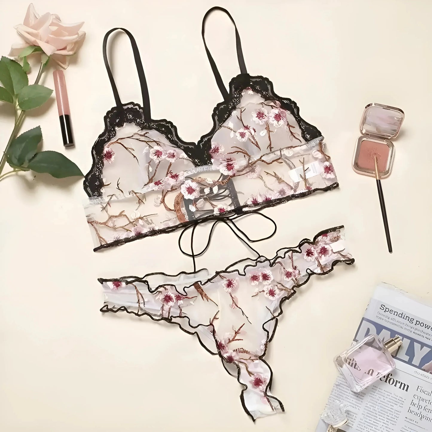 Bianco Set di Lingerie in Delicato Design Floreale