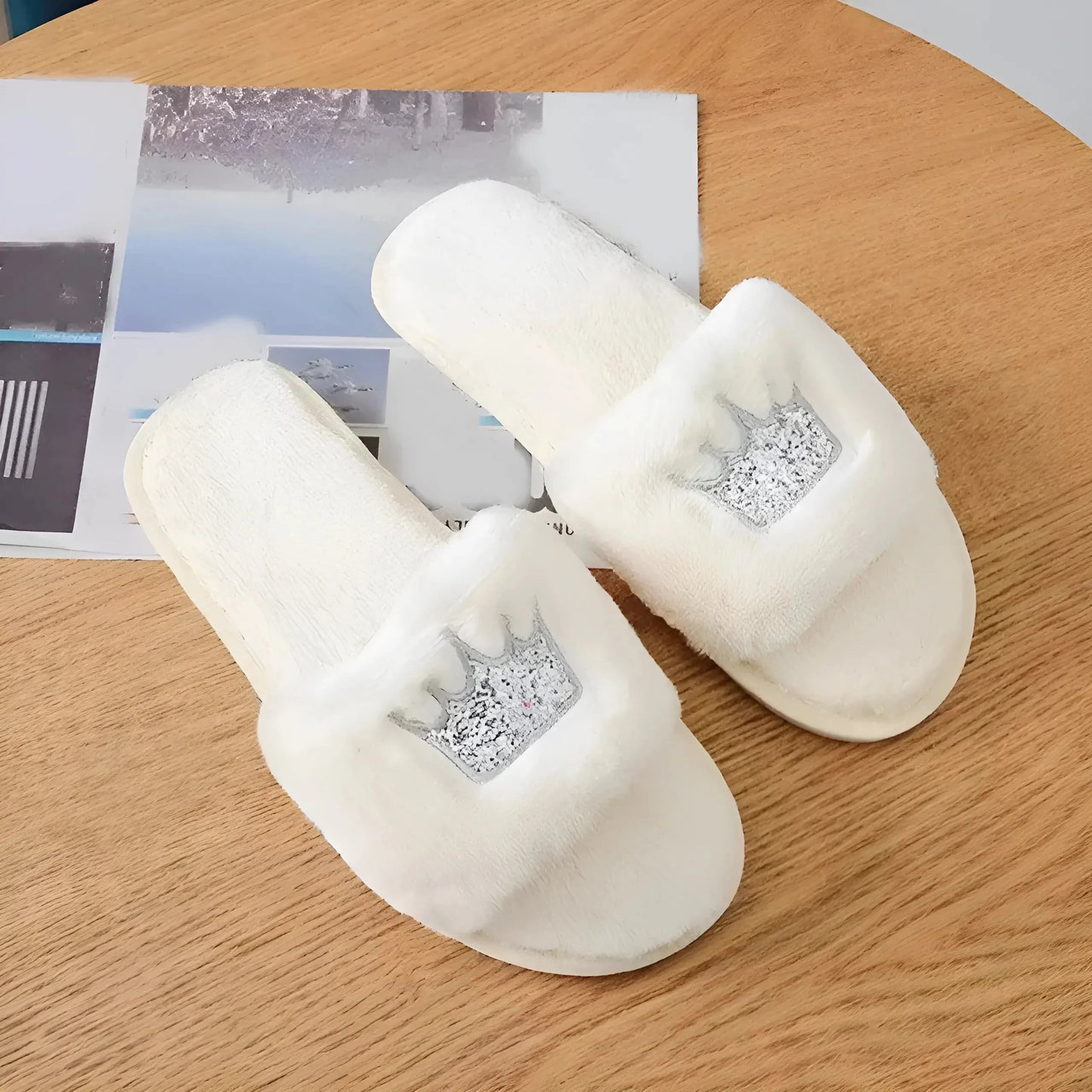 Bianco Ciabatte da donna con corona