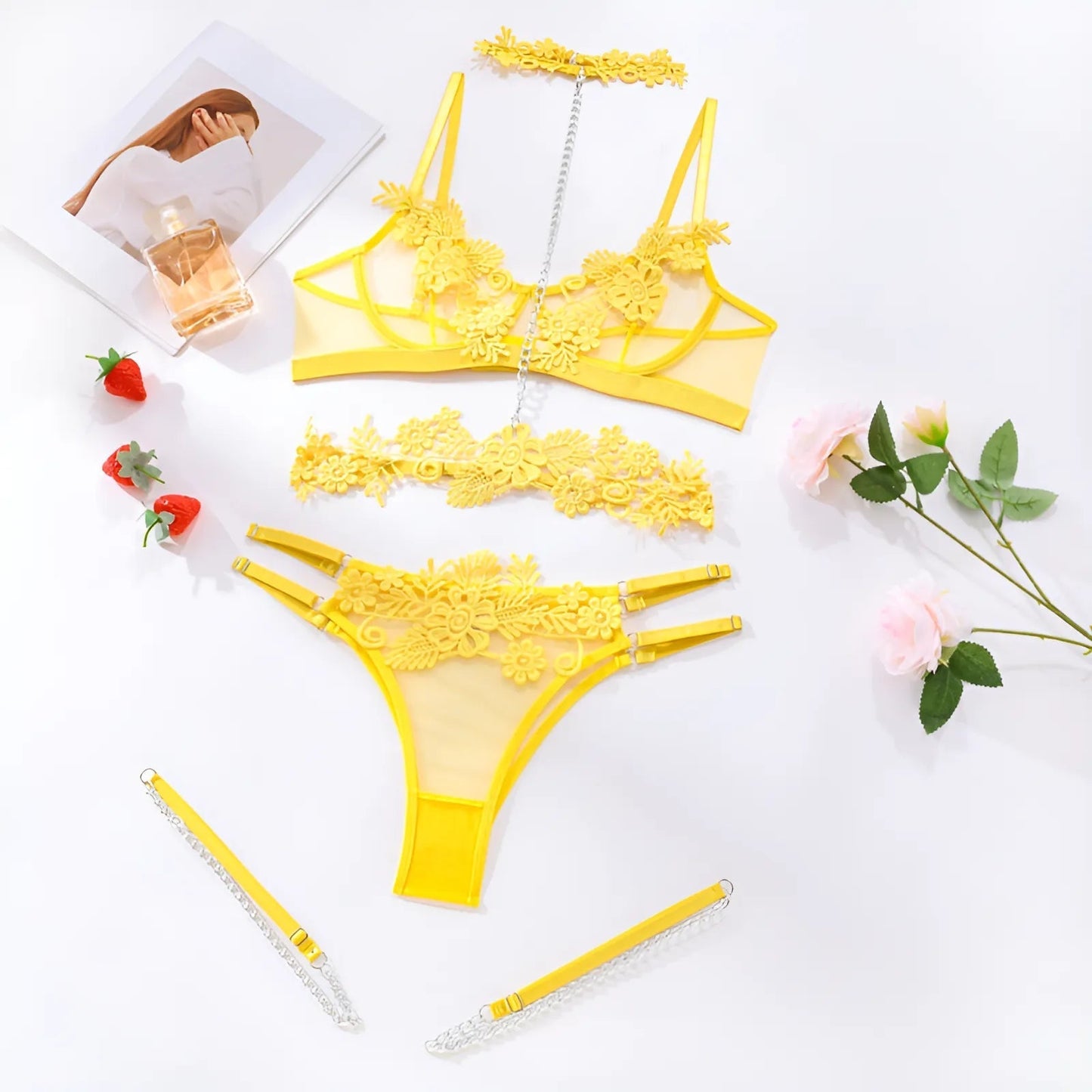 Giallo Set di Lingerie a 3 Pezzi con Pizzo Floreale