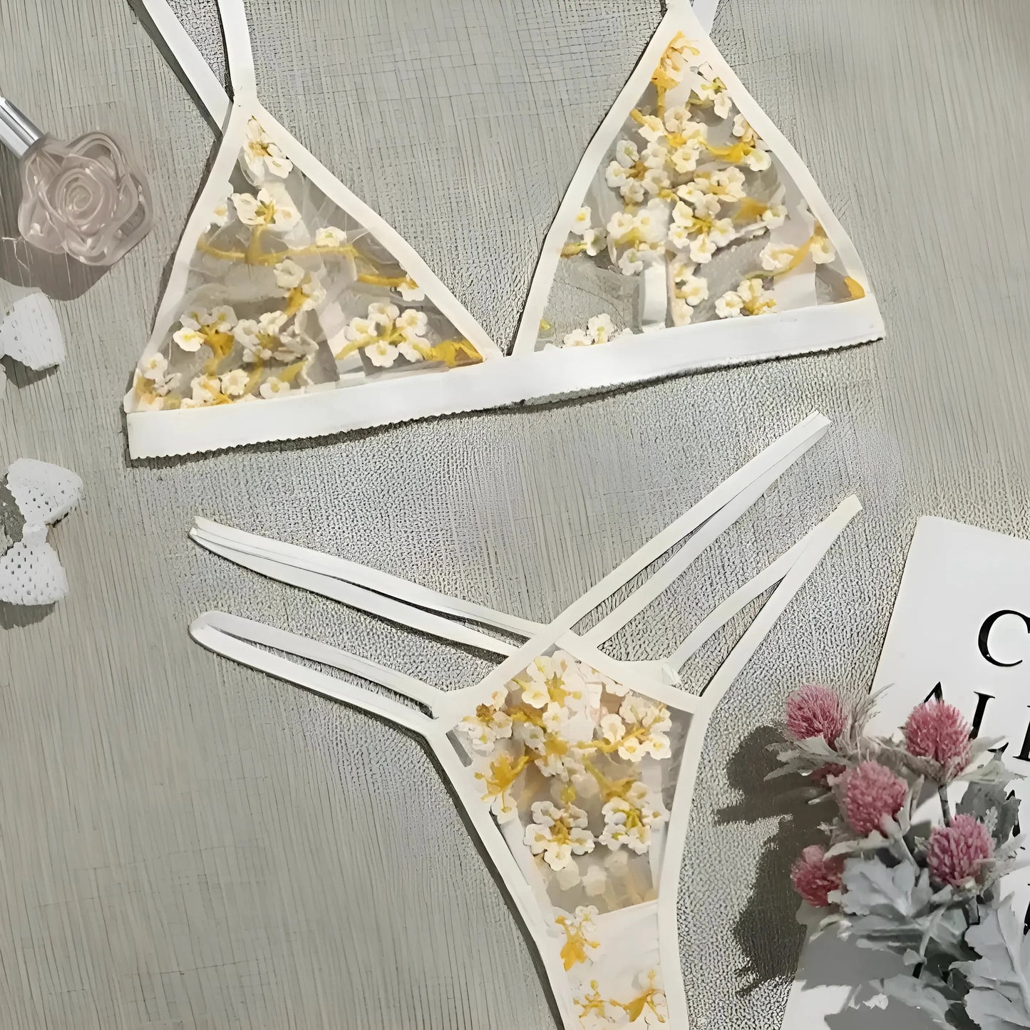 Giallo Set di Lingerie in Pizzo con Fiori Gialli