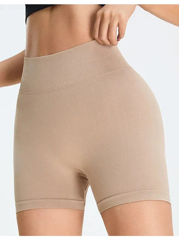 Pantaloni sportivi corti