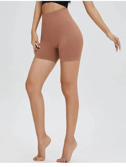 Pantaloni sportivi corti