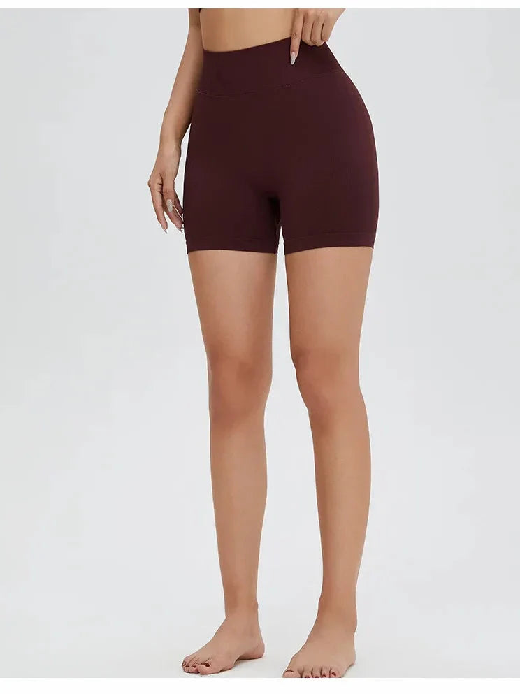 Pantaloni sportivi corti
