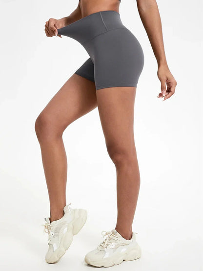 Pantaloni sportivi corti