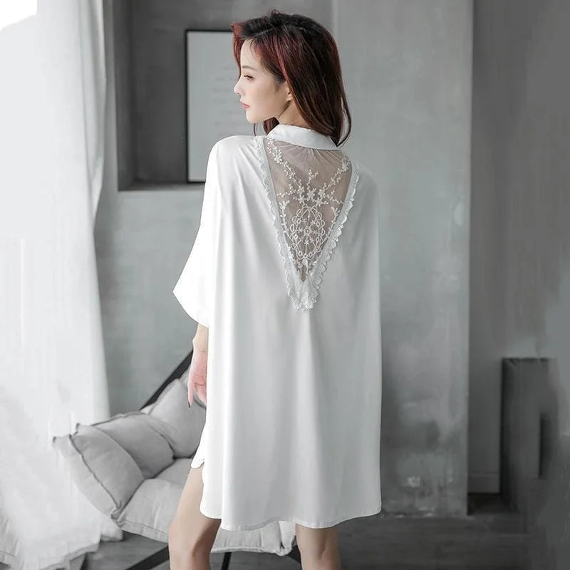 Accappatoio da donna con pizzo dietro - bianco / s