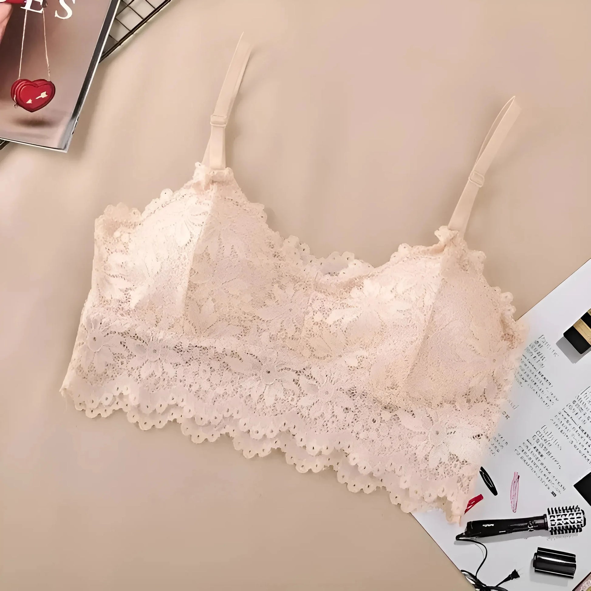 Beige Reggiseno in pizzo con design a vita bassa