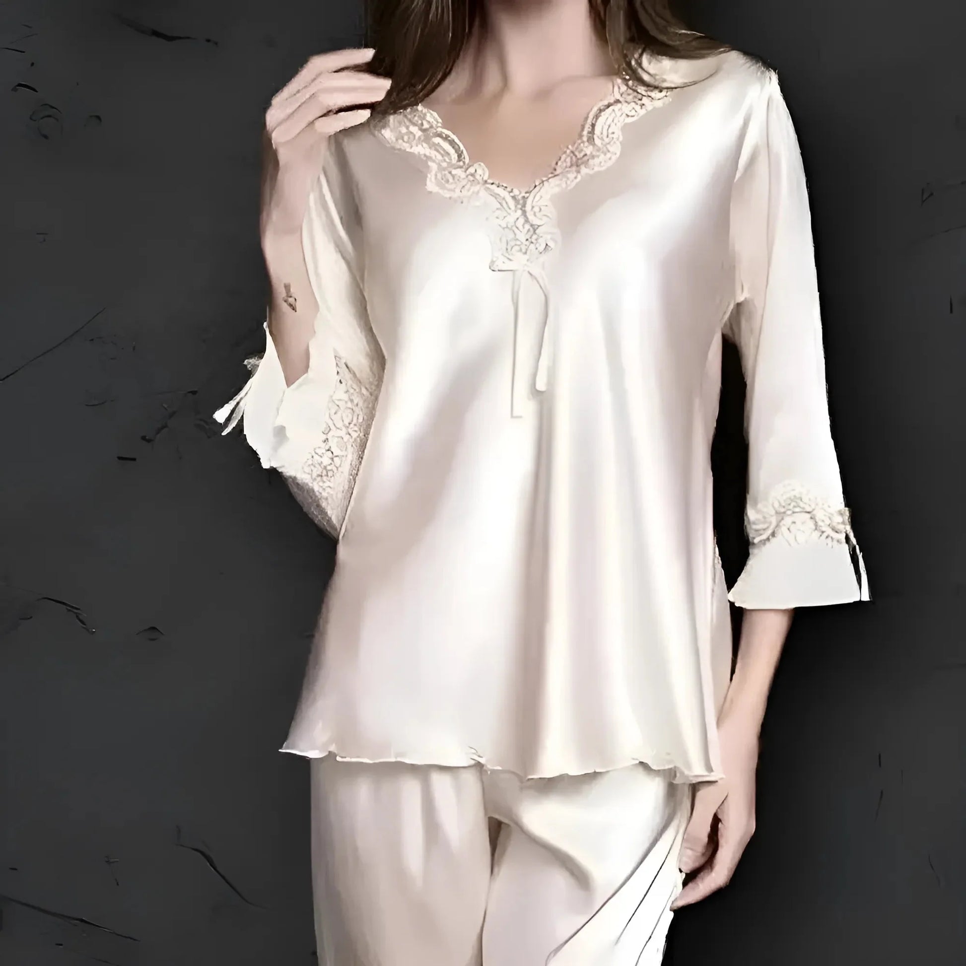 Beige Pigiama da donna con maniche lunghe