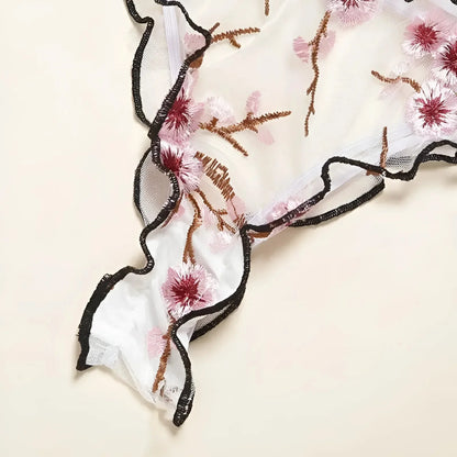  Set di Lingerie in Pizzo con Delicato Design Floreale