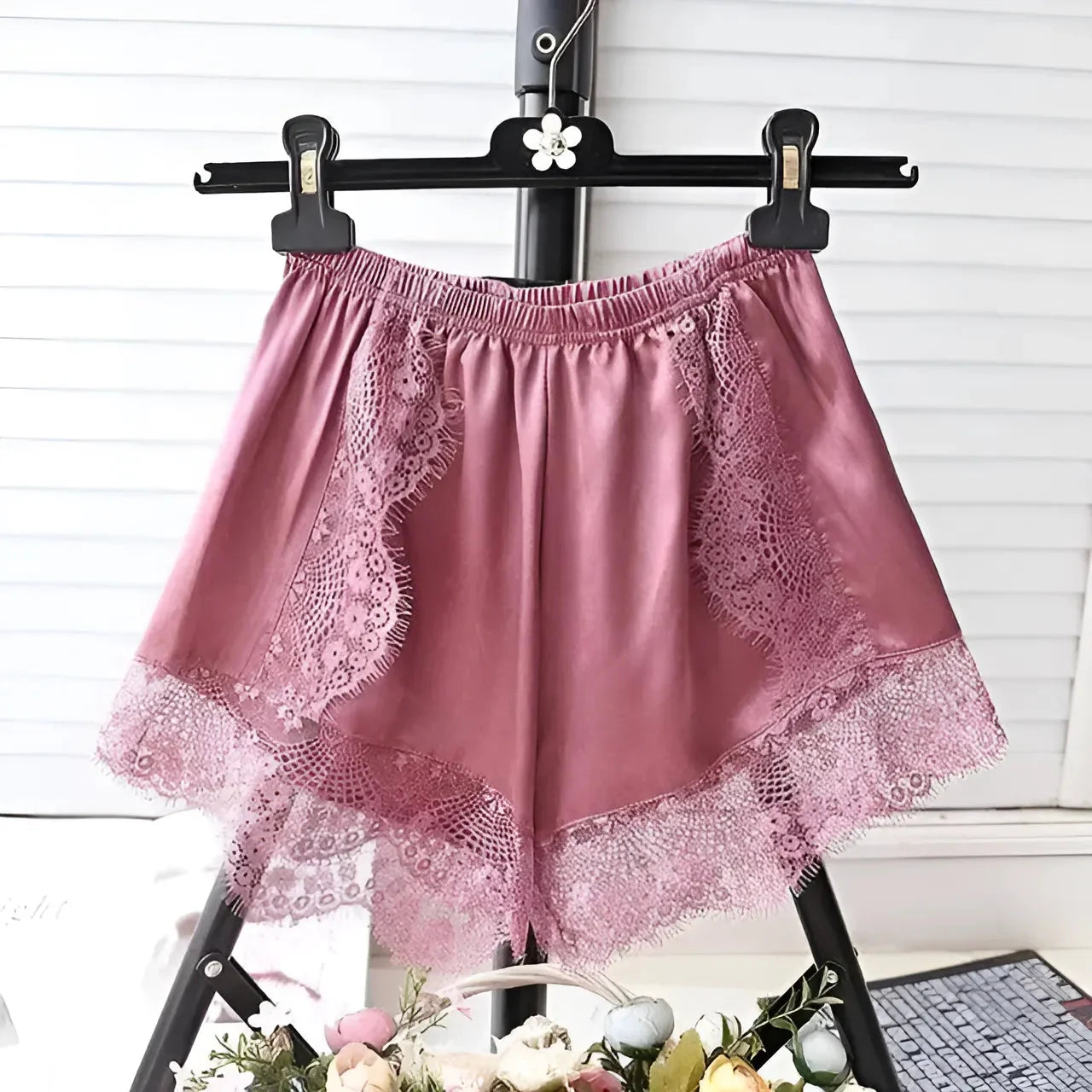 Rosa Shorts da notte con pizzo