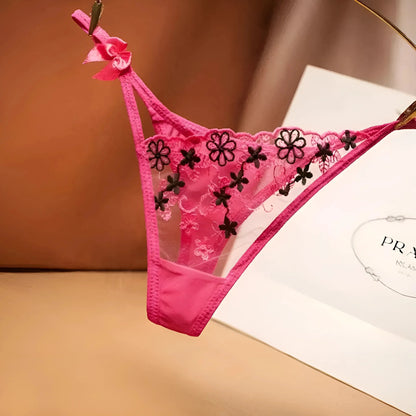 Lampone String thong in pizzo con fiocco