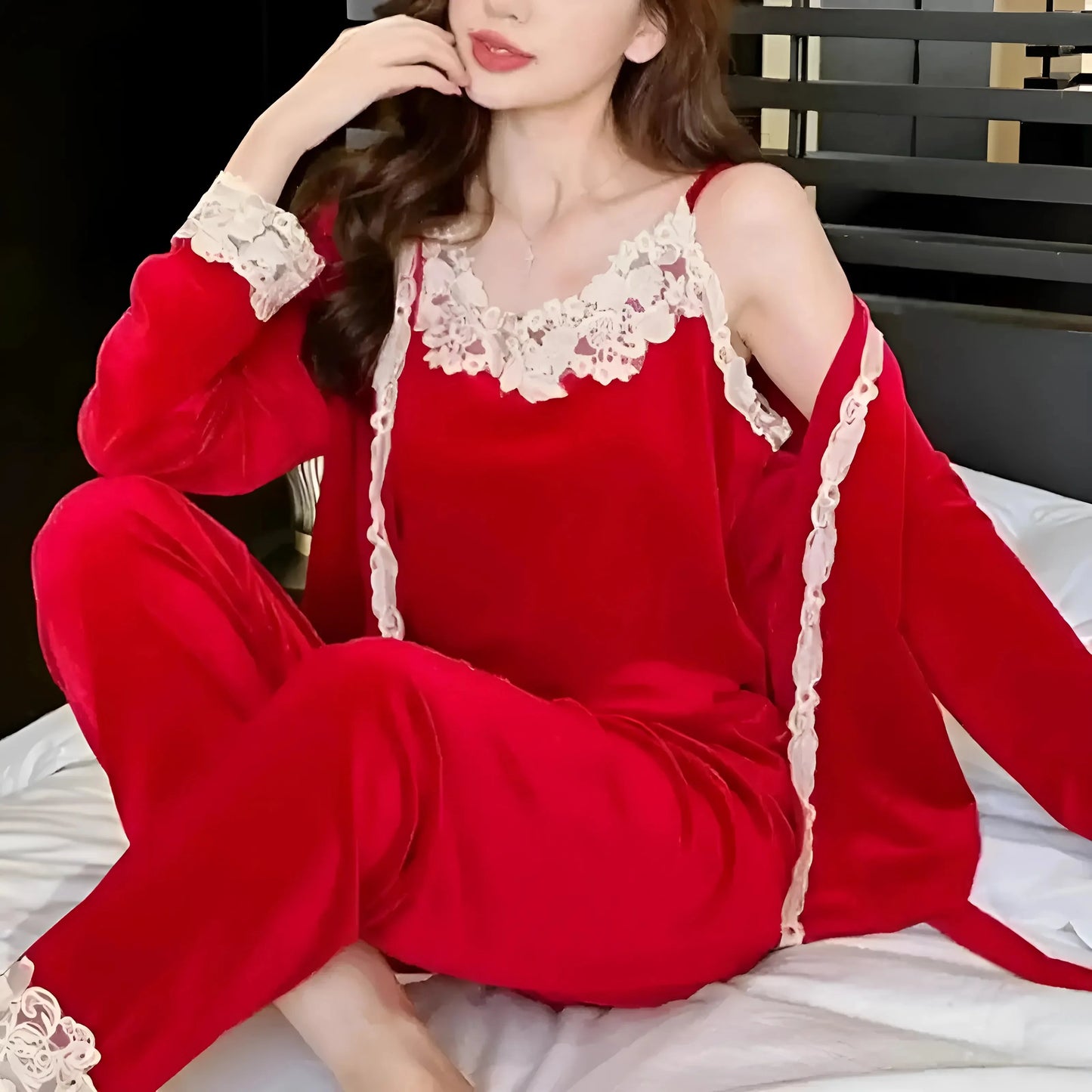 Rosso Set da Notte con Pizzo