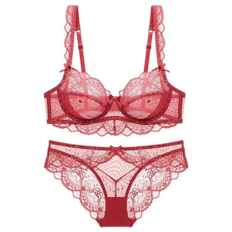 Set di lingerie in pizzo con mutandine