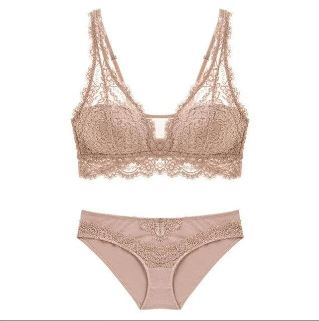 Set di lingerie in pizzo con spallacci larghi